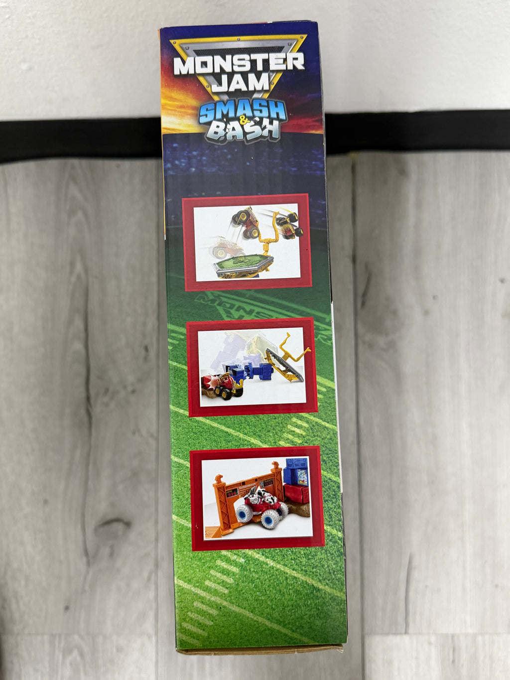 Monster Jam Smash and Bash Crash Course Playset