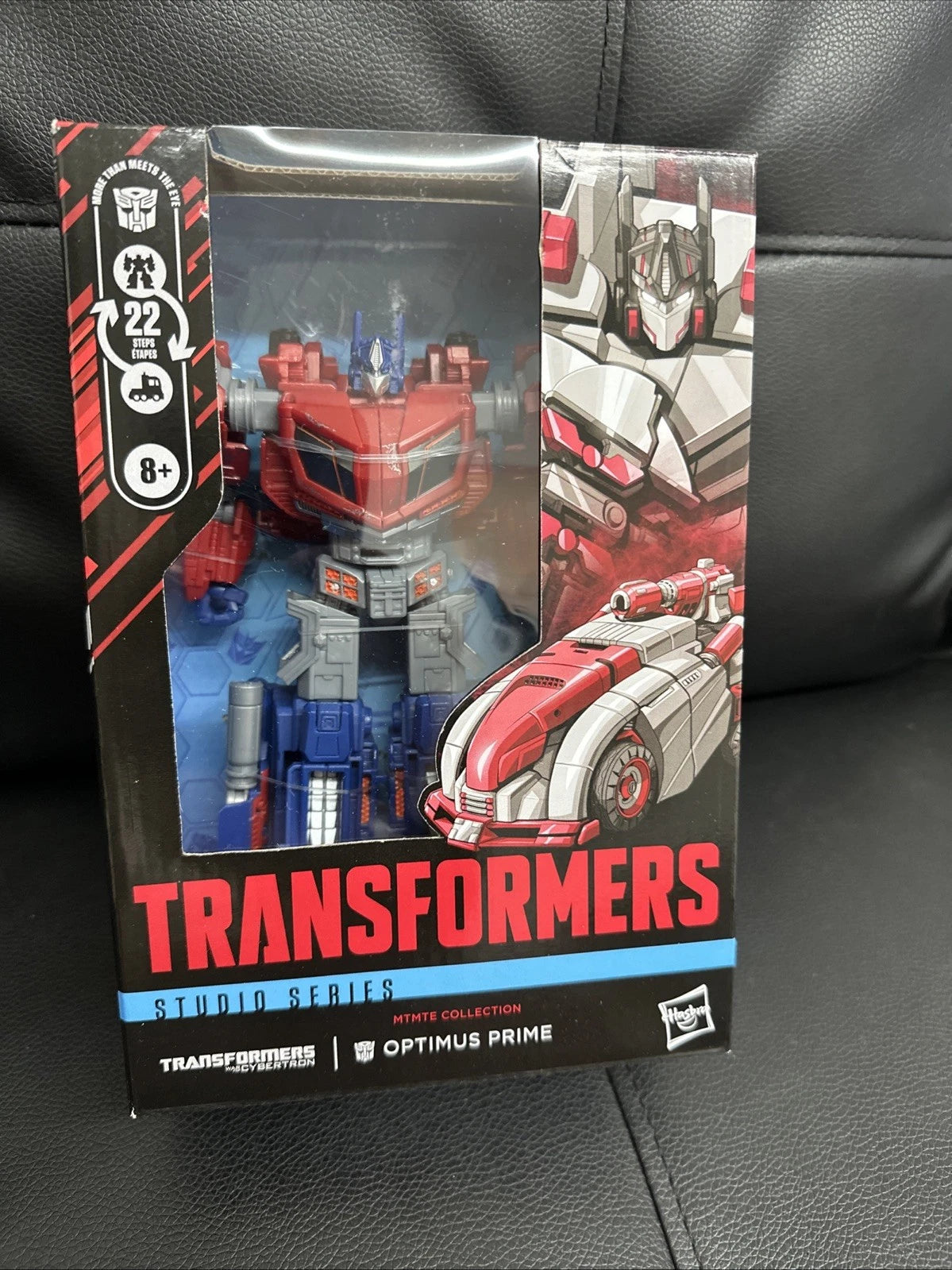 Takara Tomy/Hasbro Transformers Studio Series Voyager Class OPTIMUS PRIME!